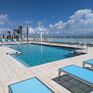 Holiday Inn Express & Suites Oceanfront Daytona Beach Shores, An Ihg Hotel